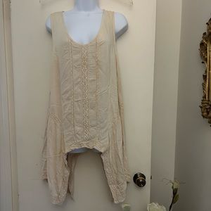 Karen Kane beige tunic